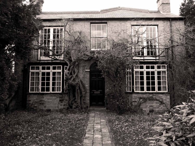 An old manse, on outskirts of Newnham, 